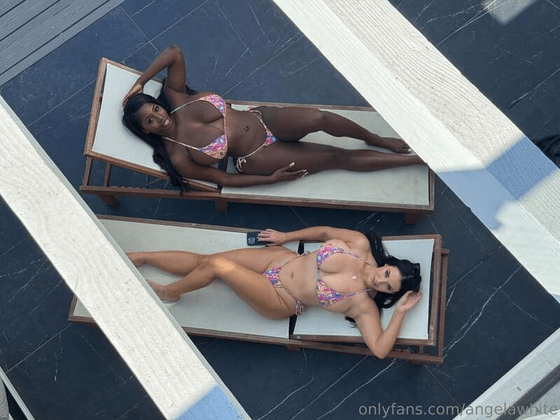 angela-white-ellie
